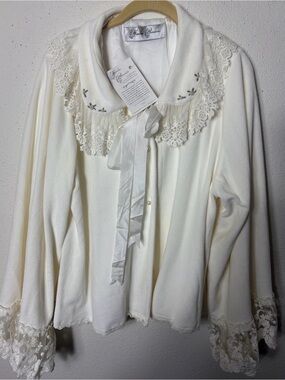 Vintage-Inspired Lace Collar Cream Blouse/bed jacket Hopeless Romantic NWT